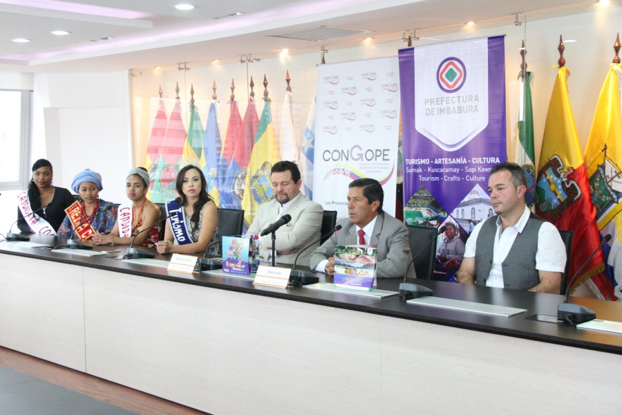 Rueda de prensa en el CONGOPE para invitar a visitar Imbabura en el feriado de carnaval. 