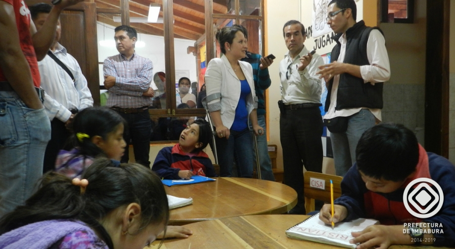 Viceprefecta de Imbabura compromete apoyo para centro de atención social