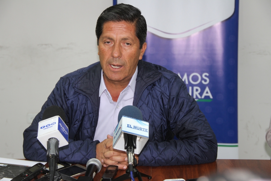 El prefecto de Imbabura, Pablo Jurado, en declaraciones a la prensa.