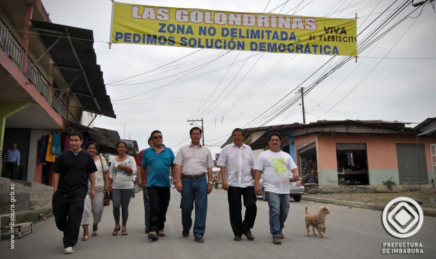 En el mes de diciembre del 2014, el prefecto Pablo Jurado visitó el recinto Las Golondrinas. Allí señaló que no se entregará ni un centímetro de territorio de Imbabura y ni tampoco se quitará a nadie algo que no le pertenezca.