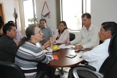 Reunión de trabajo para acordar detalles de la cooperación entre la Prefectura y el PMA.