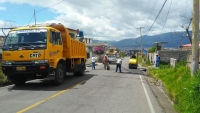 La Prefectura buscará financiamiento para llevar a cabo los estudios del proyecto de adoquinado de la vía San Antonio – Peguche. Esto servirá para gestionar recursos para la obra.