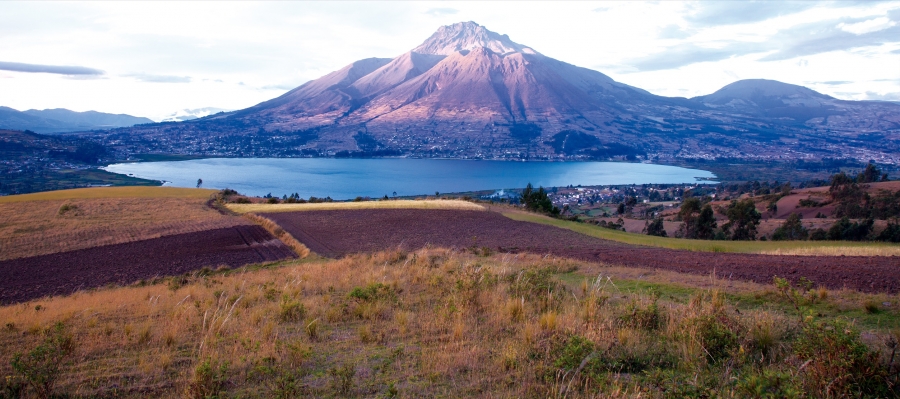 El cerro Imbabura es uno de los principales símbolos que identifica a la provincia. 