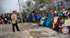 El Prefecto Pablo Jurado explica a los moradores de Rumipamba Grande y Chirihuasi los procedimientos implementados para utilizar el material pétreo de la quebrada seca del lugar.