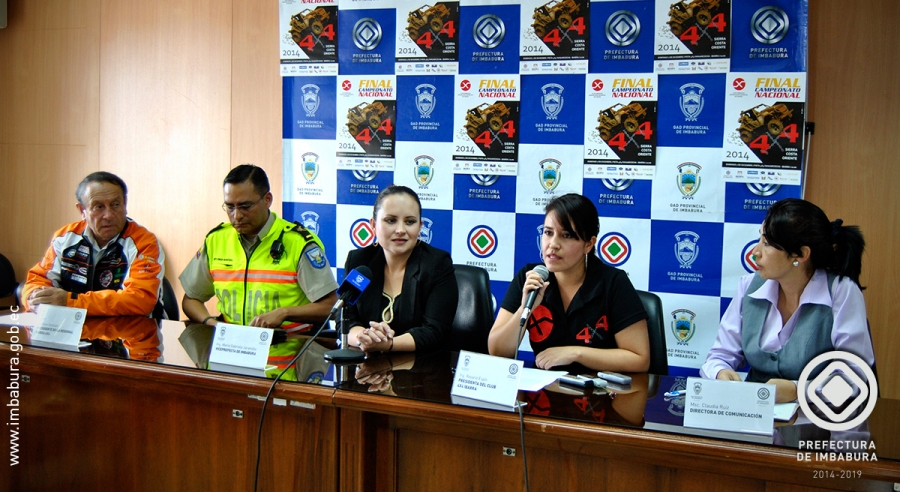 Rueda de prensa para informar detalles de la competencia.