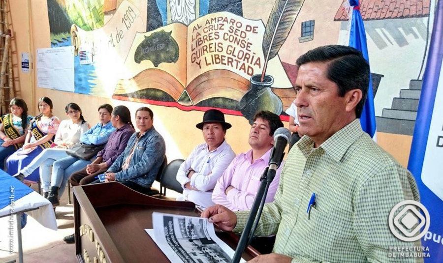 El Prefecto de Imbabura, Pablo Jurado, invita a los habitantes de la parroquia a ser parte de la planificación del desarrollo. 