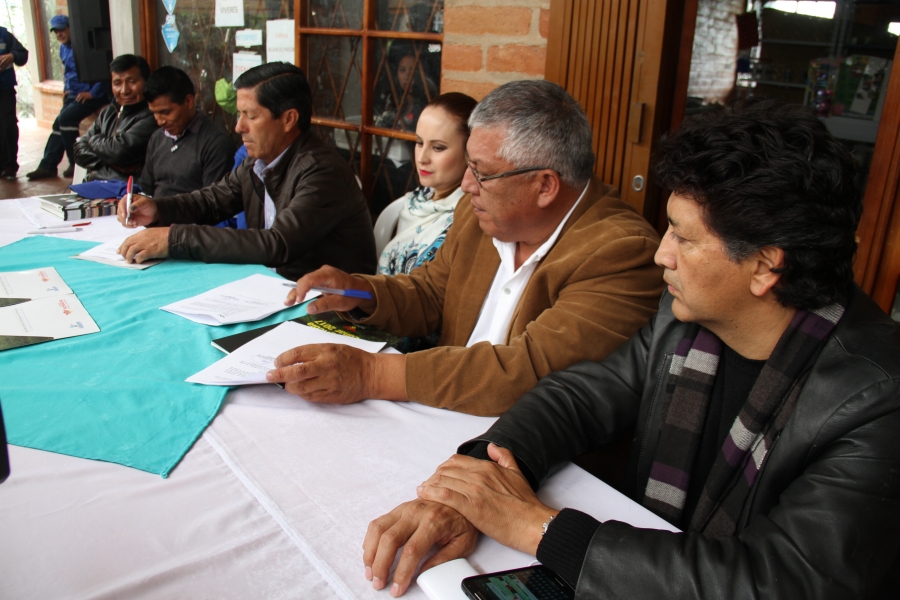 Firma de convenio en Pijal para poner en marcha este proyecto.