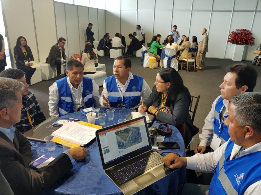 El equipo técnico de la Prefectura durante los acercamientos con los empresarios interesados en invertir en proyectos.