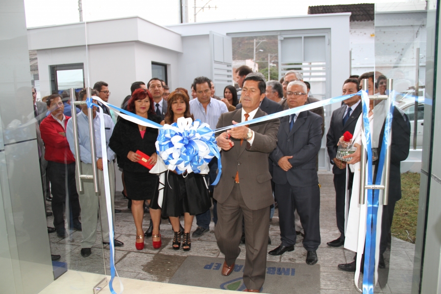 Acto de inauguración de las flamantes instalaciones de la Empresa Pública Imbavial.