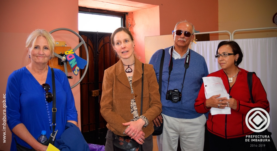 Equipo de voluntarios de la Universidad de Minnesota que se integraron al equipo de trabajo del Patronato Provincial.