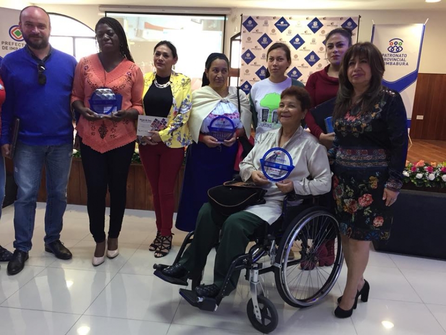 Participantes en el Foro Mujer de hoy rompiendo esquemas.