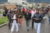 Junto a los líderes de esta localidad, el prefecto Pablo Jurado recorre el tramo vial que entrará en proceso de mejoramiento, a través del adoquinado.