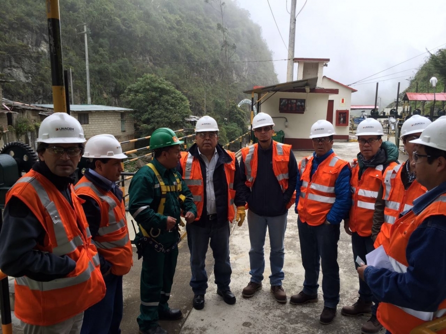 Recorrido a las plantas hidroeléctricas en el vecino país de Perú por parte de las autoridades imbabureñas, en compañía de los directivos de UNACEM. 