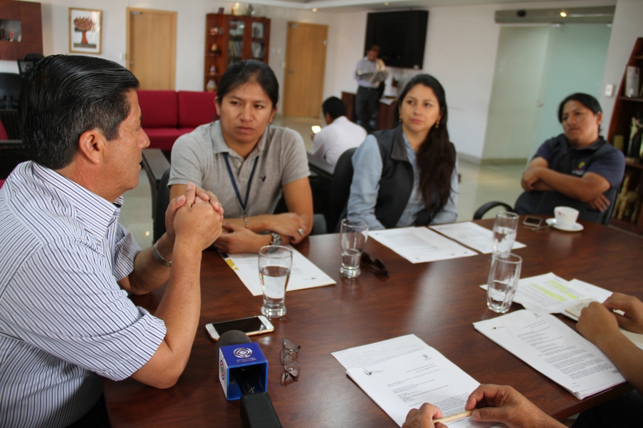 Conversaciones de trabajo entre las autoridades de la Prefectura y Ministerio del Ambiente para llevar a cabo procedimientos de traspaso de competencias.
