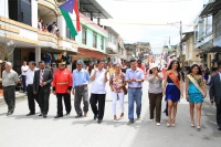 El prefecto de Imbabura, Pablo Jurado presidió el desfile cívico-cultural y la sesión solemne por los 45 años de creación de Las Golondrinas.