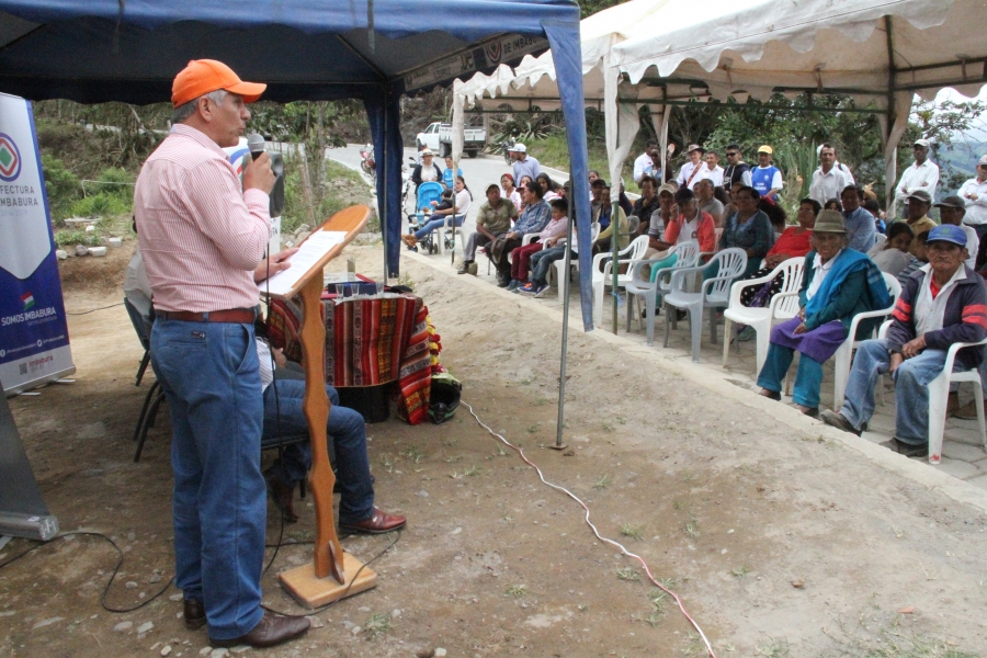 Acto de inauguración de la obra vial.