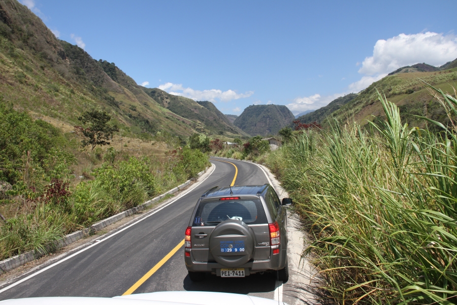 Con el asfaltado de la vía Cuicocha – Apuela – Aguagrum, Imbabura cuenta con un paso moderno hacia un sitio turístico y productivo, destacado a nivel nacional e internacional.  