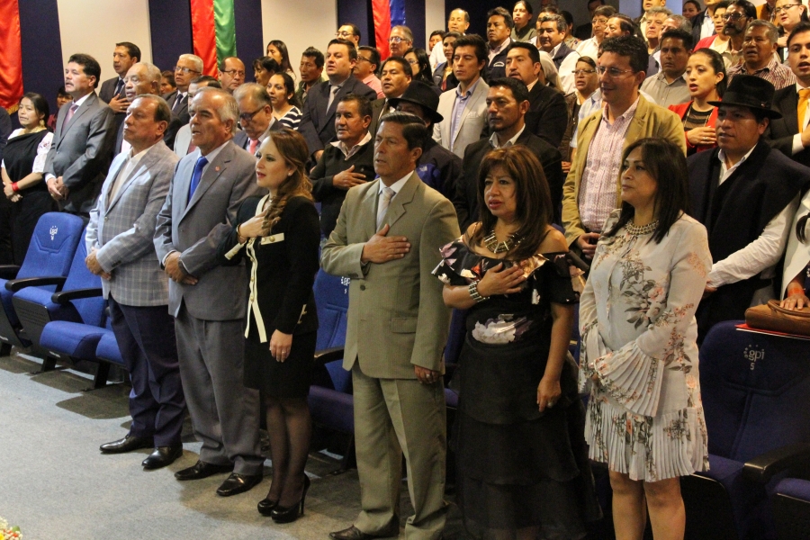 Autoridades provinciales y asistentes a la Rendición de Cuentas correspondiente al 2017