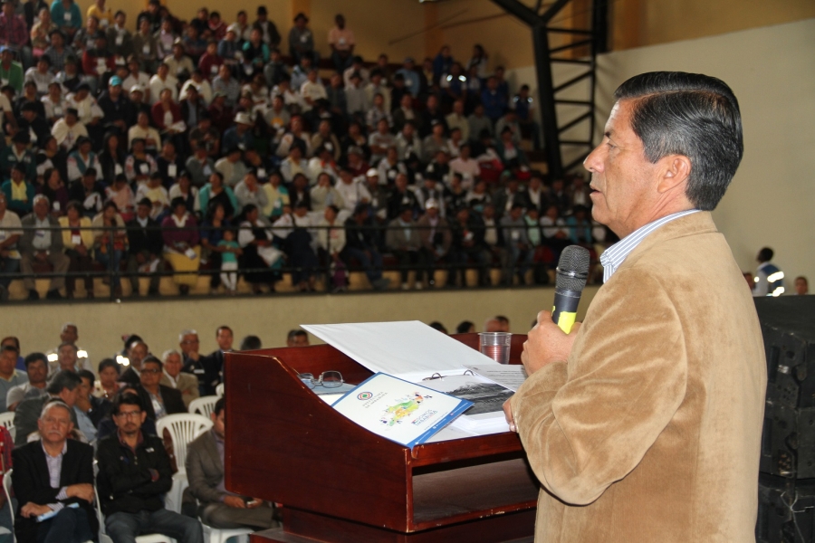 El prefecto de Imbabura, Pablo Jurado, durante el informe de gestión.