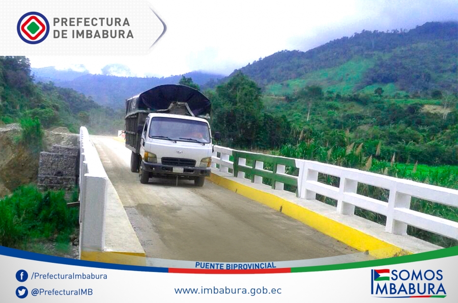 Moderno puente construido entre Rocafuerte y Chinambí de las parroquias La Carolina y Jacinto Jijón y Caamaño. 