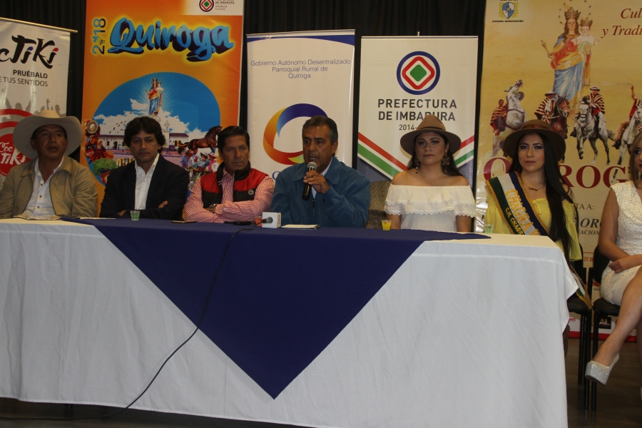 Rueda de prensa en la Prefectura de Imbabura para informar sobre las festividades de Quiroga.
