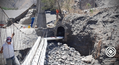 Los arreglos en el canal de riego de Ambuquí, permiten que las familias del Valle del Chota siembren y cosechen productos para distribuirlos en los distintos sectores de la provincia.