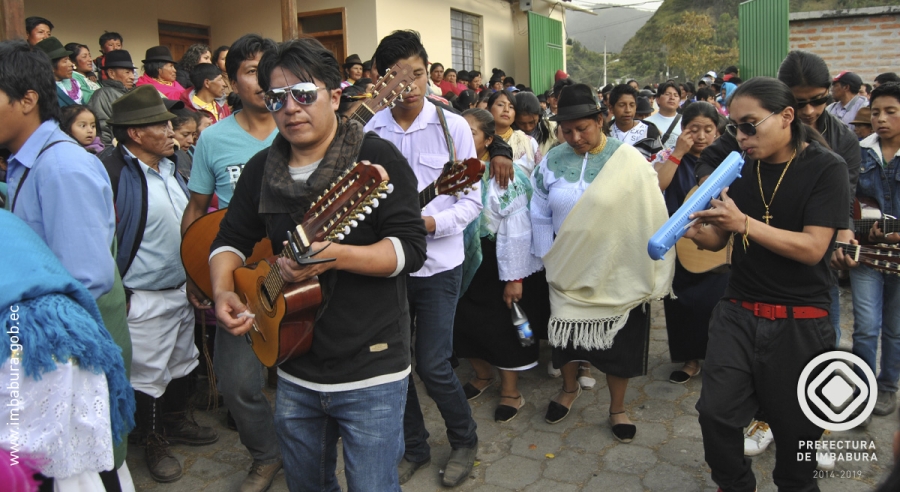 Las danzas alegres se evidenciaron en las tradicionales octavas celebradas en la parroquia Mariano Acosta.