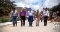 El recorrido de la vía adoquinada fue parte del programa de inauguración.